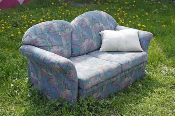Couch Disposal in Edmond